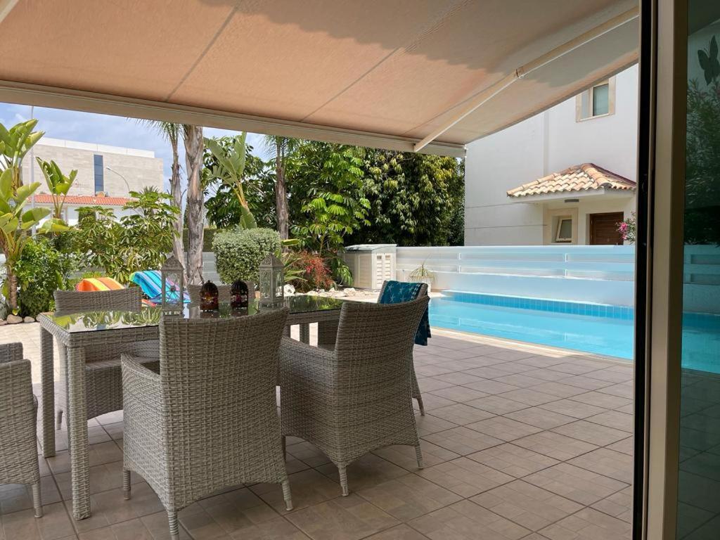 Zoe's By Turtle Bay Villa *
